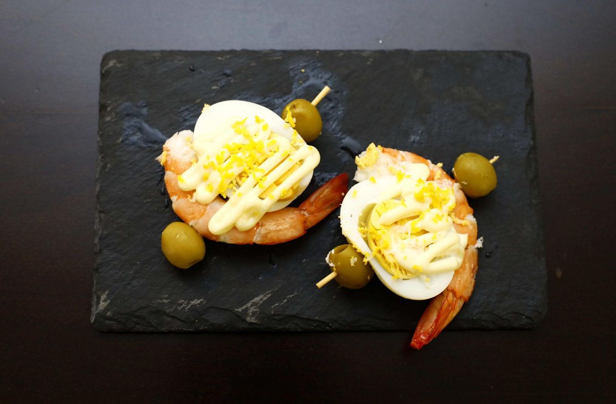 En imágenes | Bar 212, el negocio que lleva la tradición del juepincho a Las Delicias con tapas a 1€