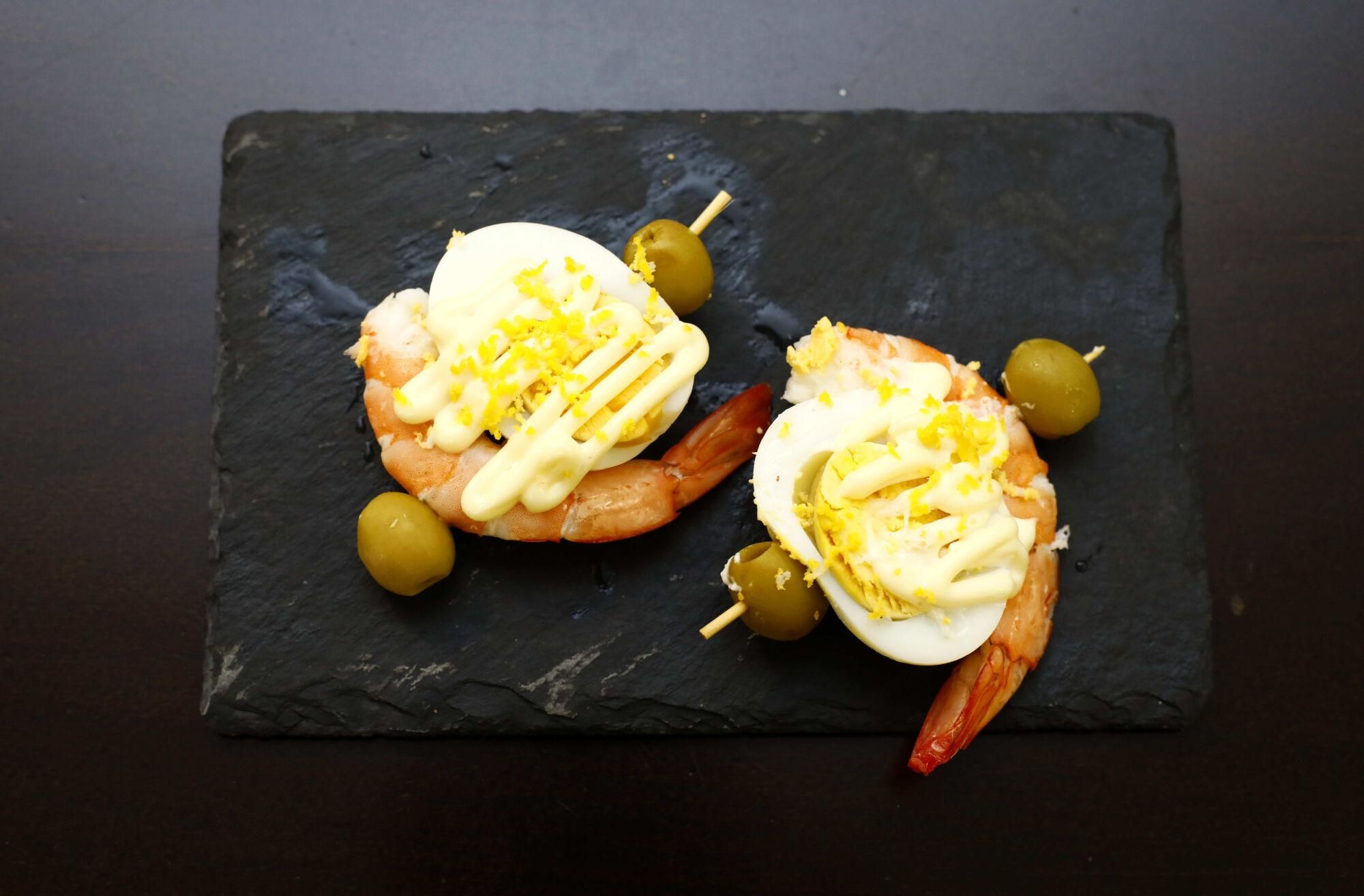 En imágenes | Bar 212, el negocio que lleva la tradición del juepincho a Las Delicias con tapas a 1€