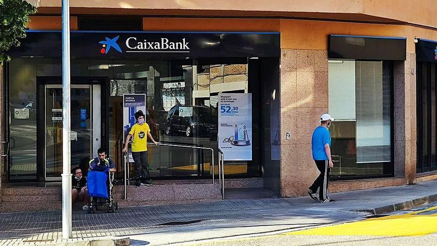 Oficina de CaixaBank a la plaça Catalunya de Manresa