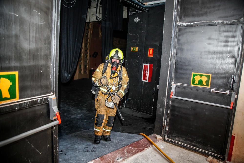 Incendio en el Teatro Principal de Alcoy.