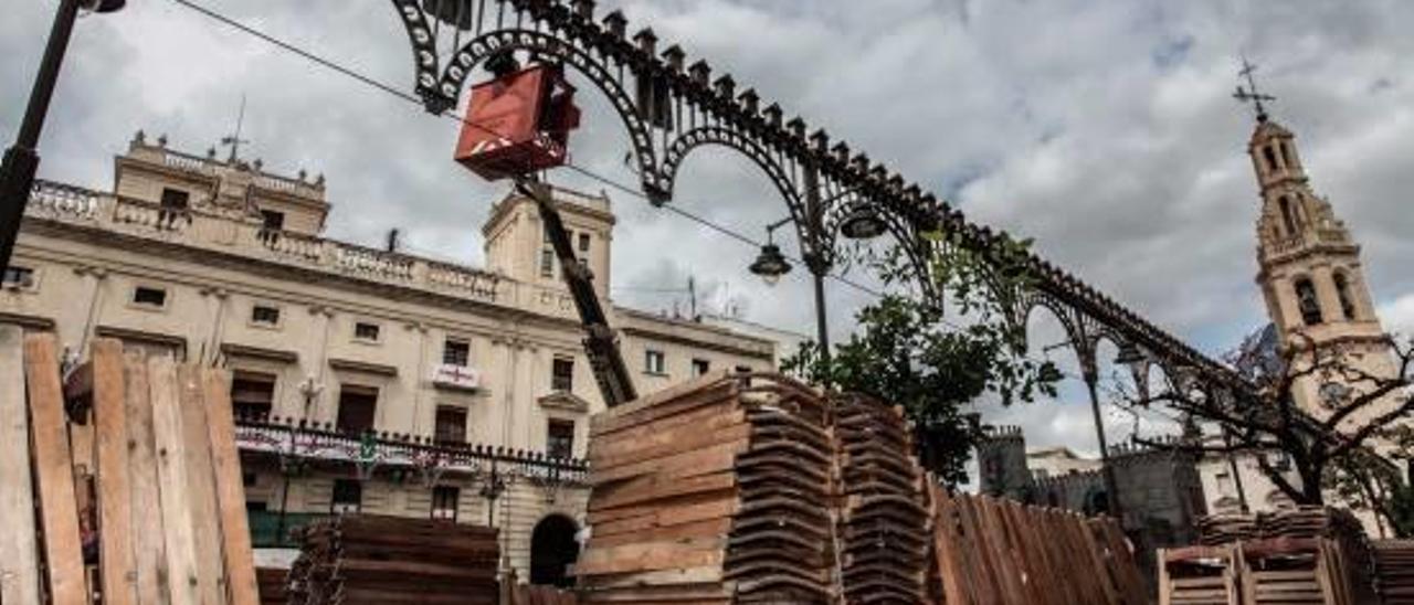 Las sillas llenarán este año por completo el recorrido de las Entradas.