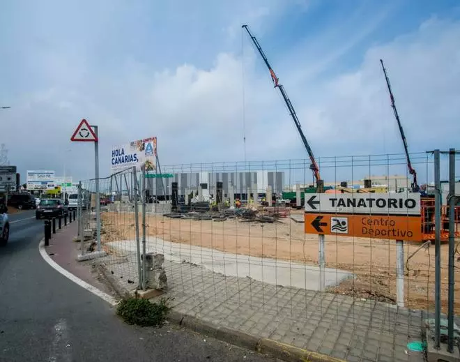 El centro comercial del cruce de Melenara proyecta abrir en verano