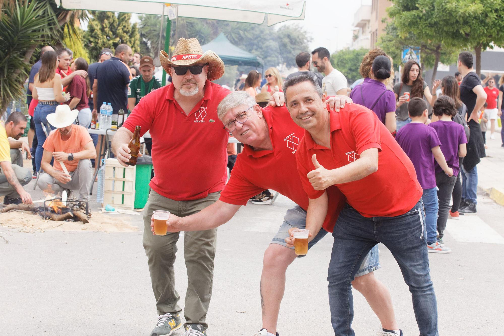 ¡Búscate en la macrogalería! Castellón vive un puente de fiestas en los municipios