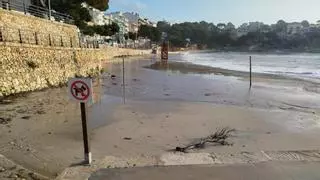 Manacor cierra el acceso a varias playas por los efectos del temporal