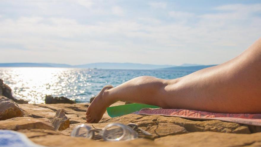 El truco perfecto para tomar el sol sin peligro para la salud