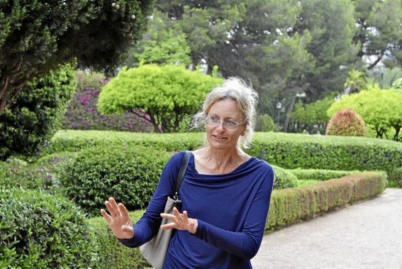 In den Jardines von Marivent: alte Bäume, organische Formschnitte und viel Grün. Ein botanischer Rundgang mit der Gartenarchitektin Erika Könn.