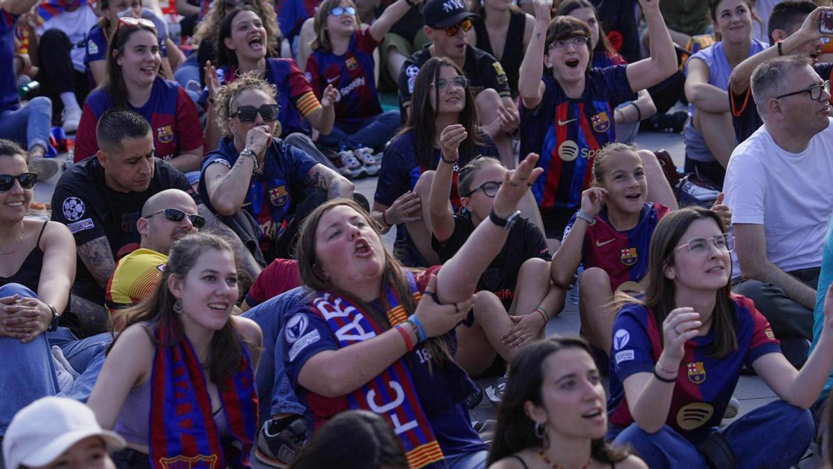 Ambiente en Barcelona por la  final de la Champions femenina Barça-Arsenal