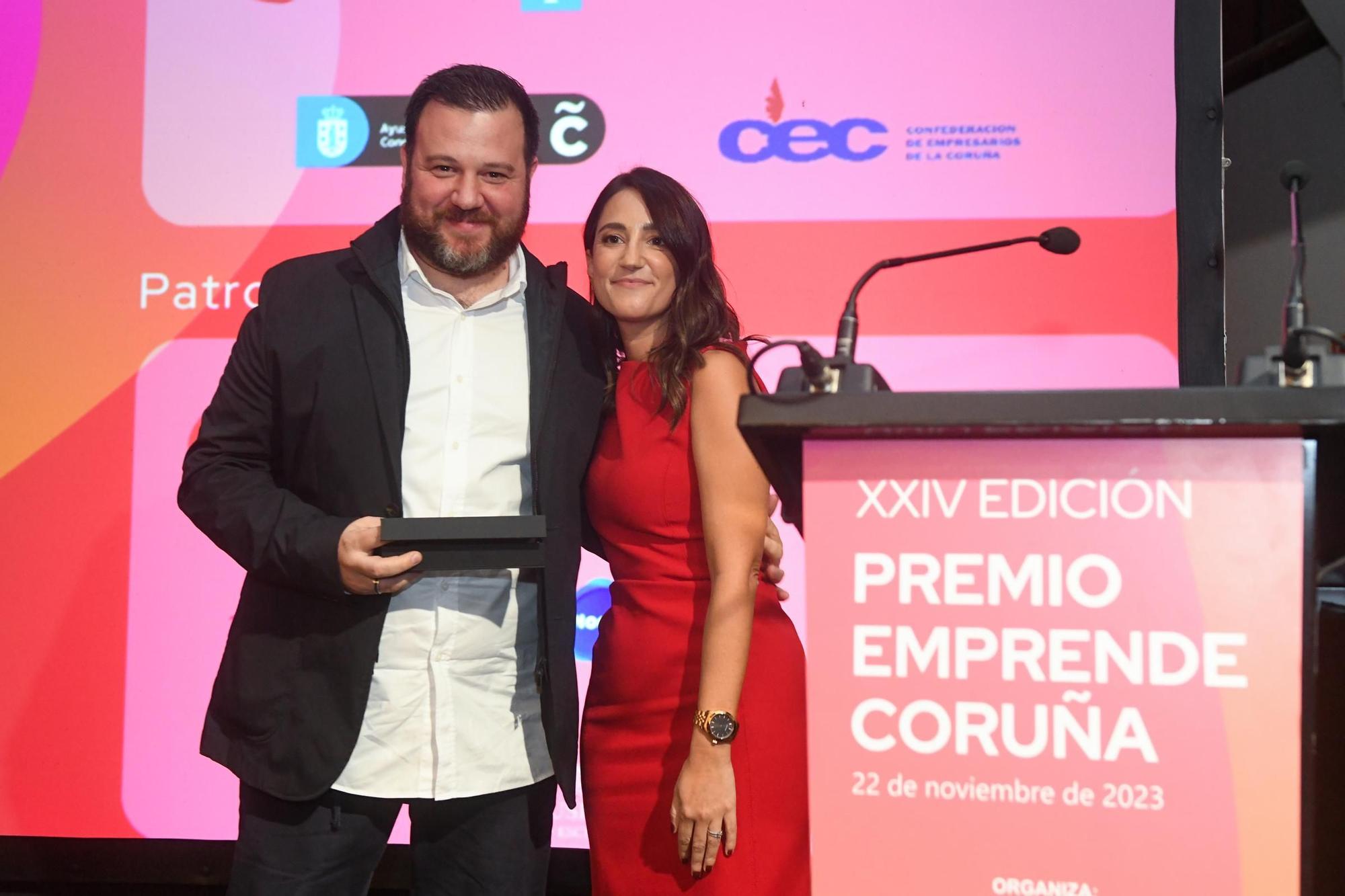 Ceus World y Merlín Software, ganadores de los premios Emprende Coruña de AJE