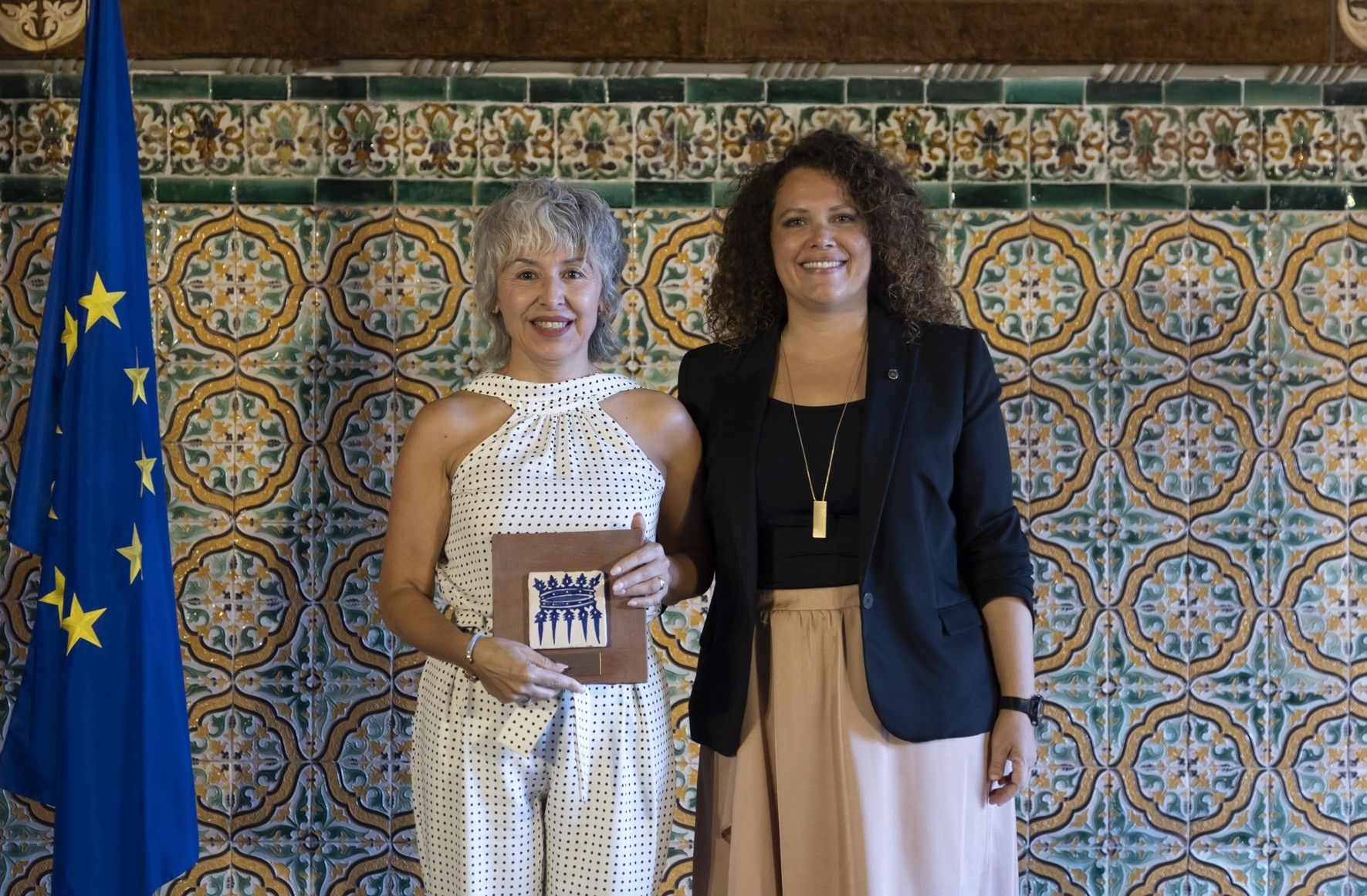 Las imágenes del Acto Cívico que reconoce a personas y colectivos de Gandia