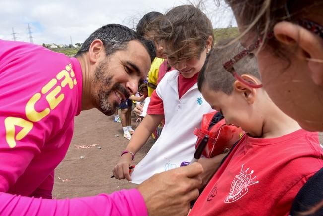 Entrenamiento de la UD Las Palmas en Barranco ...