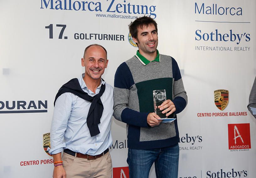 Könner und Glückspilze: Preisträger und Tombola-Gewinner des MZ-Golfturniers 2018.