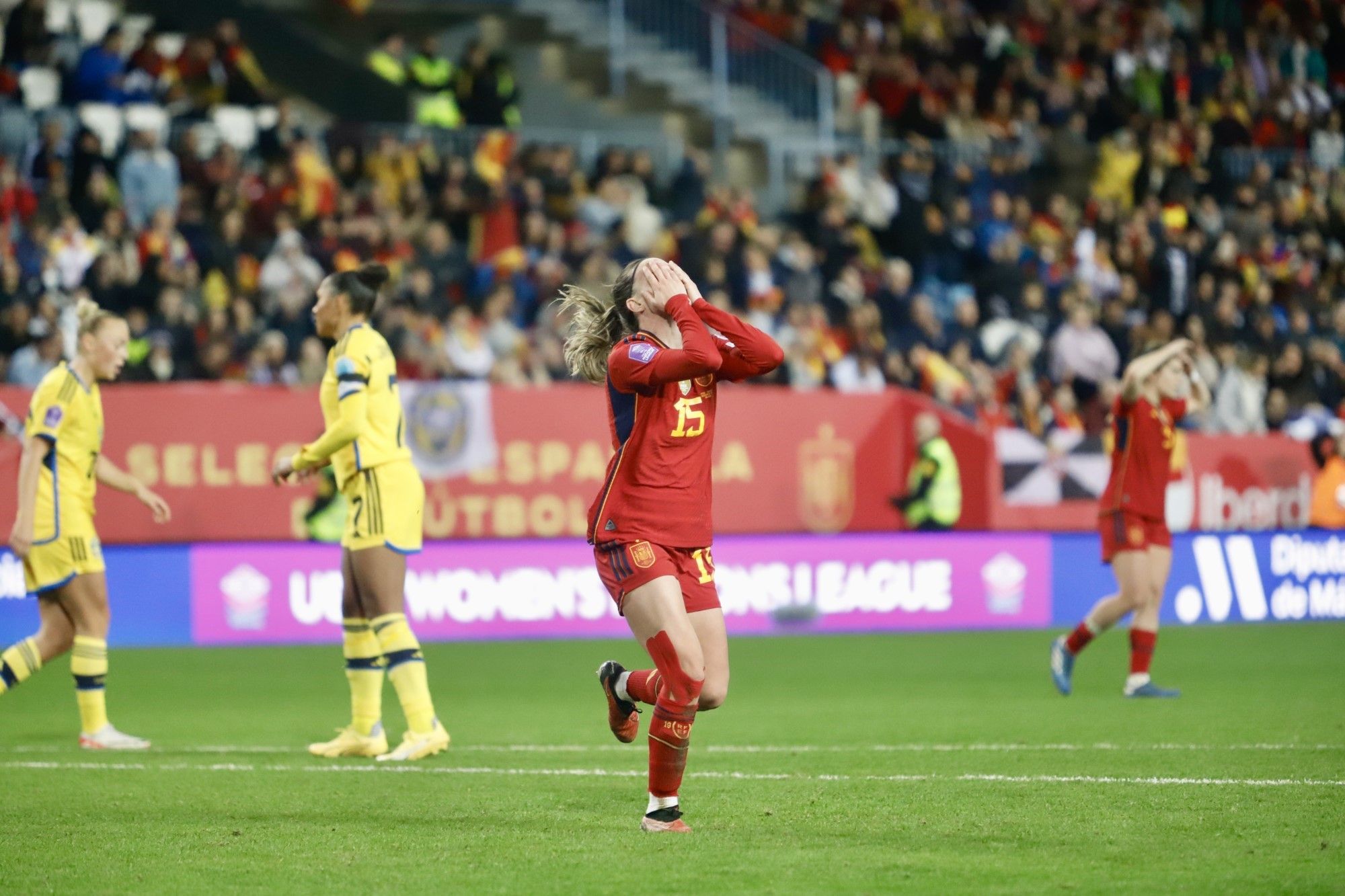 La victoria de la selección femenina de fútbol ante Suecia en La Rosaleda, en imágenes