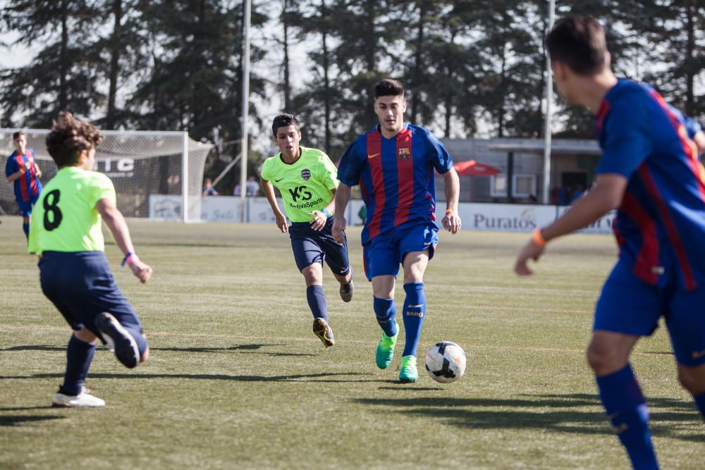 MIC 17 - FC Barcelona - Kaptiva Sports USA Camps