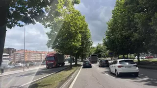 La increíble cifra de camiones que sigue soportando la gran avenida que atraviesa Gijón Oeste