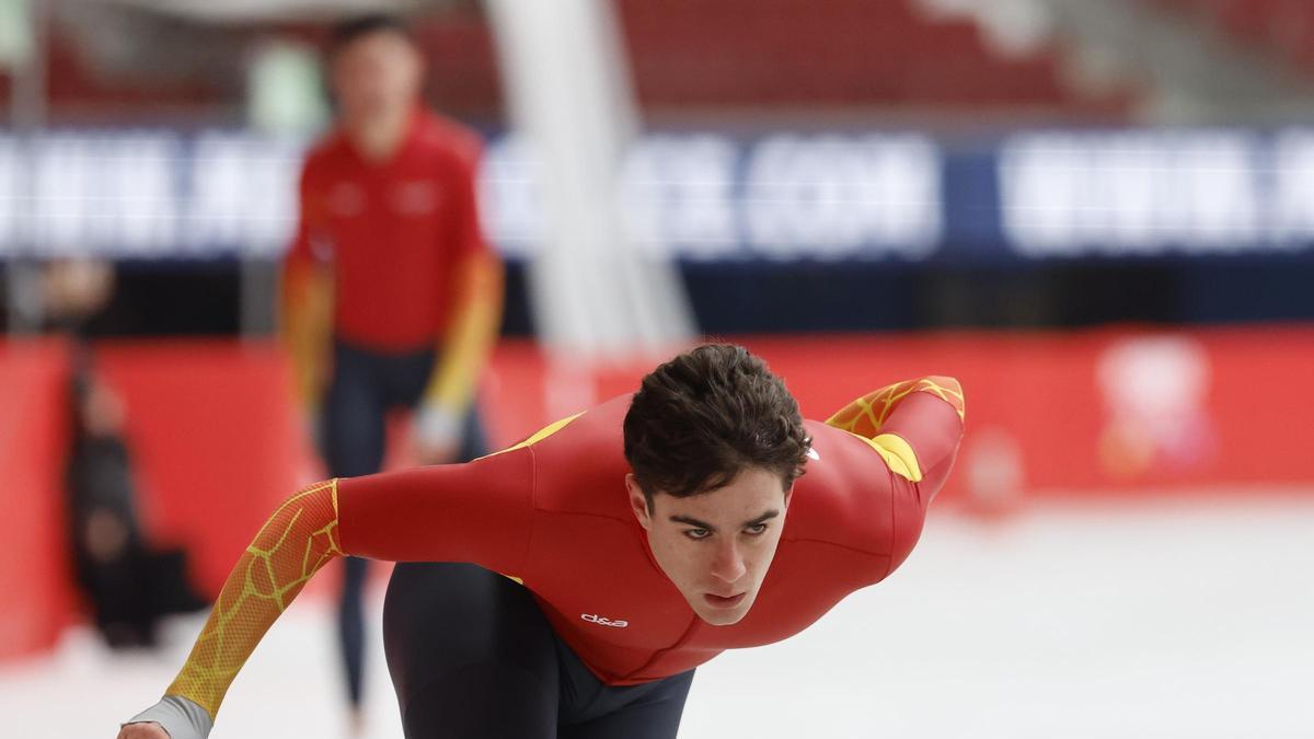 El patinador olímpico español Nil Llop, hospitalizado con una grave inflamación de la médula espinal causada por una infección