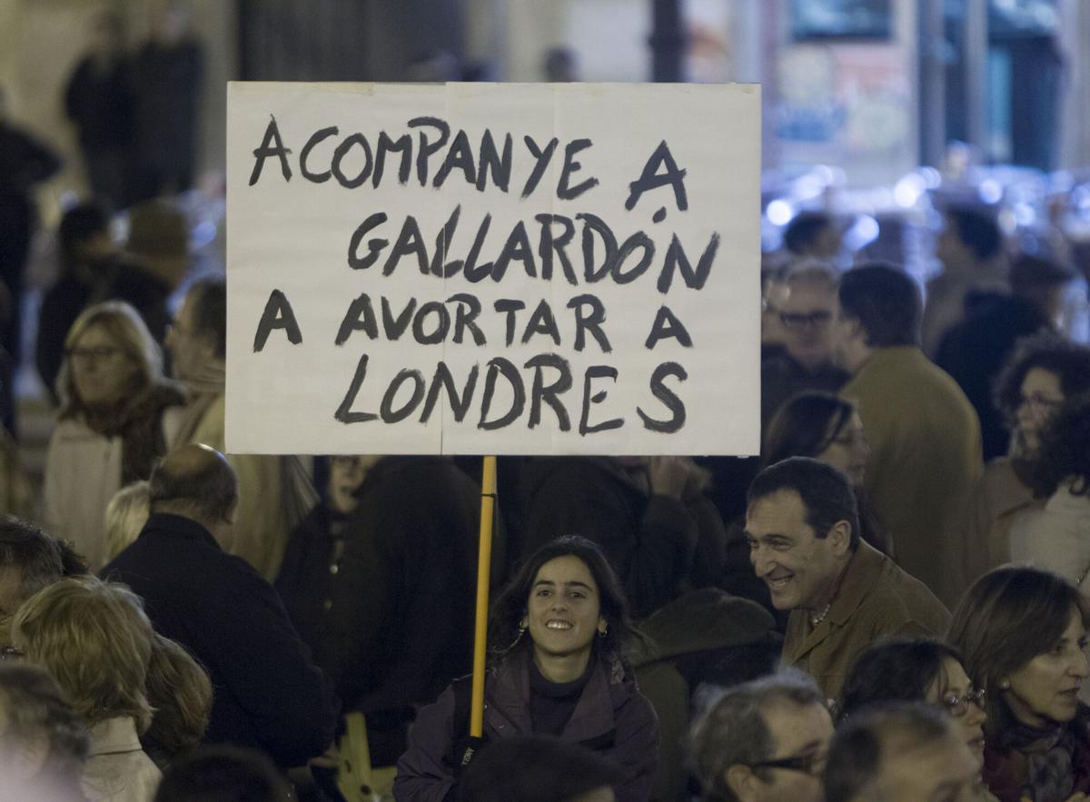 COMUNIDAD/// Concentraci n contra la modificaci n de la ley del aborto. Manifestaciones. protestas contra la nueva ley del aborto