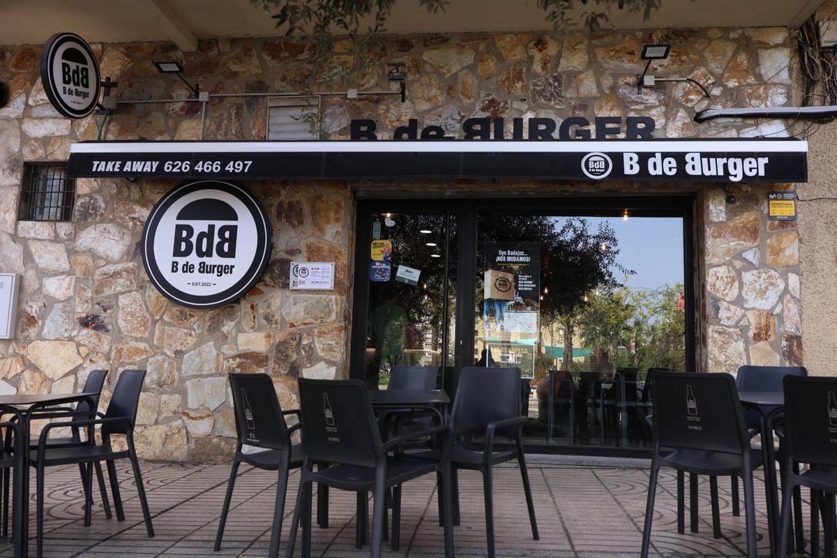 La hamburguesería B de Burger se cambia de local.