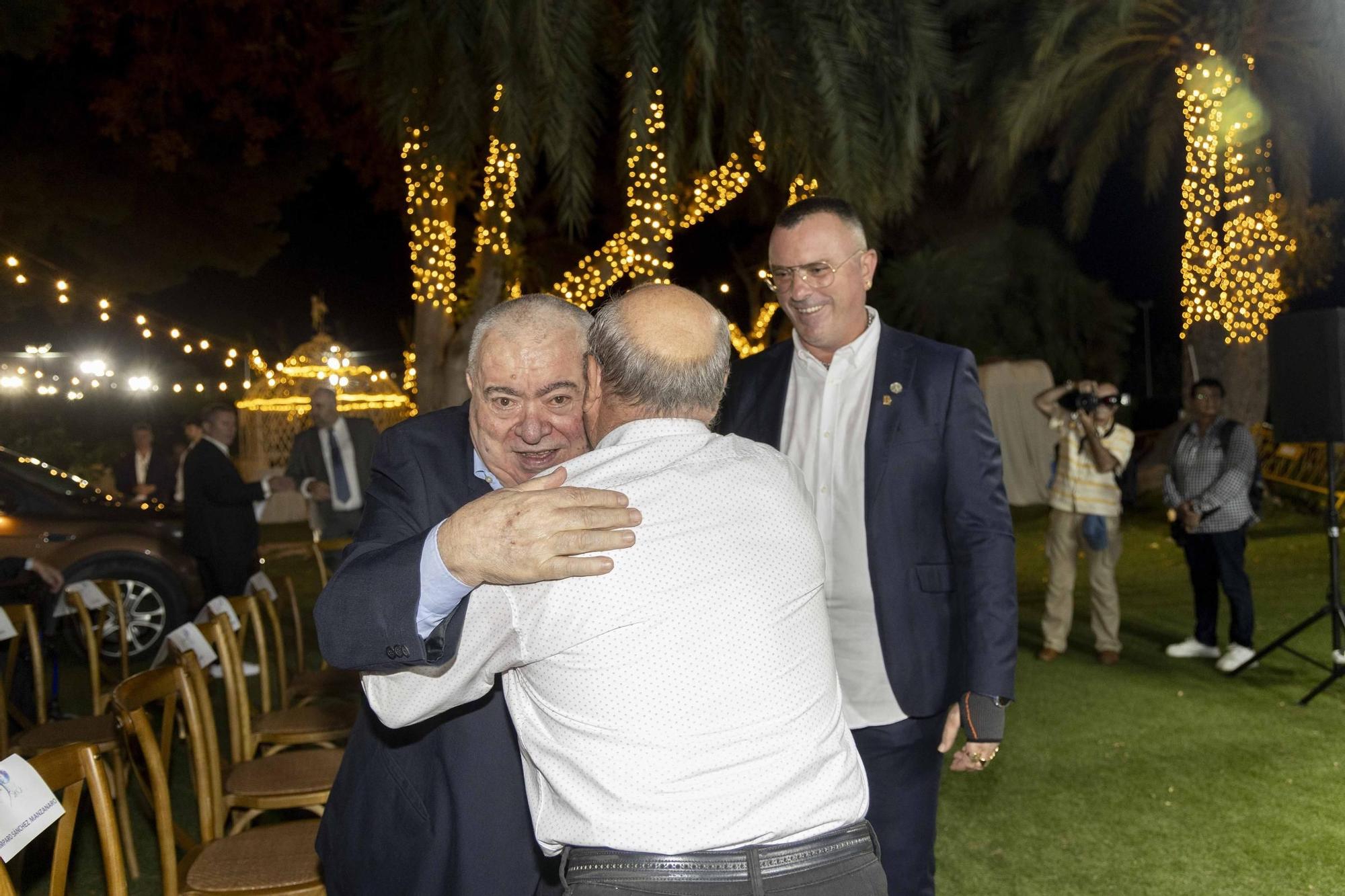 Homenaje a Ramón Riquelme