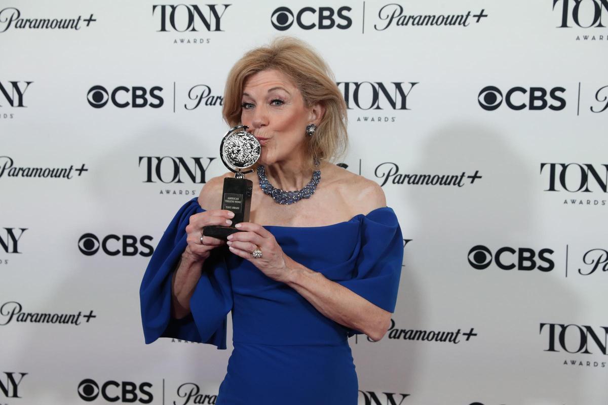 Victoria Clark, premio a mejor actriz por 'Kimberly Akimbo'.