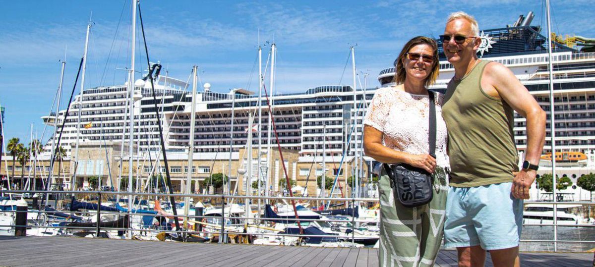 Tracey y Darren, de Gloucestershire. Cruceristas en Vigo. D. Alján
