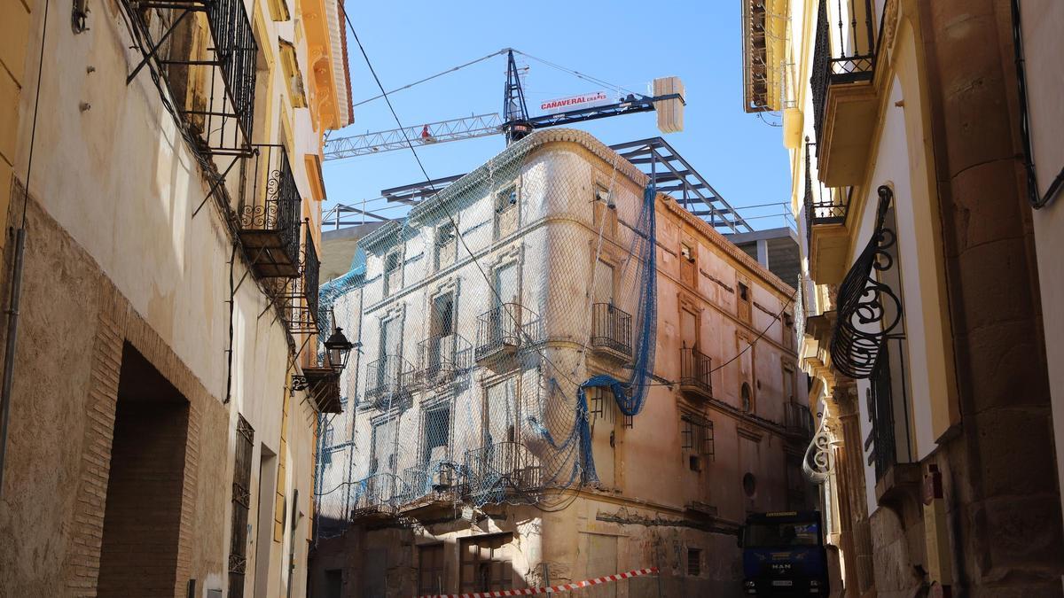 Vista de las obras desde la calle Selgas.
