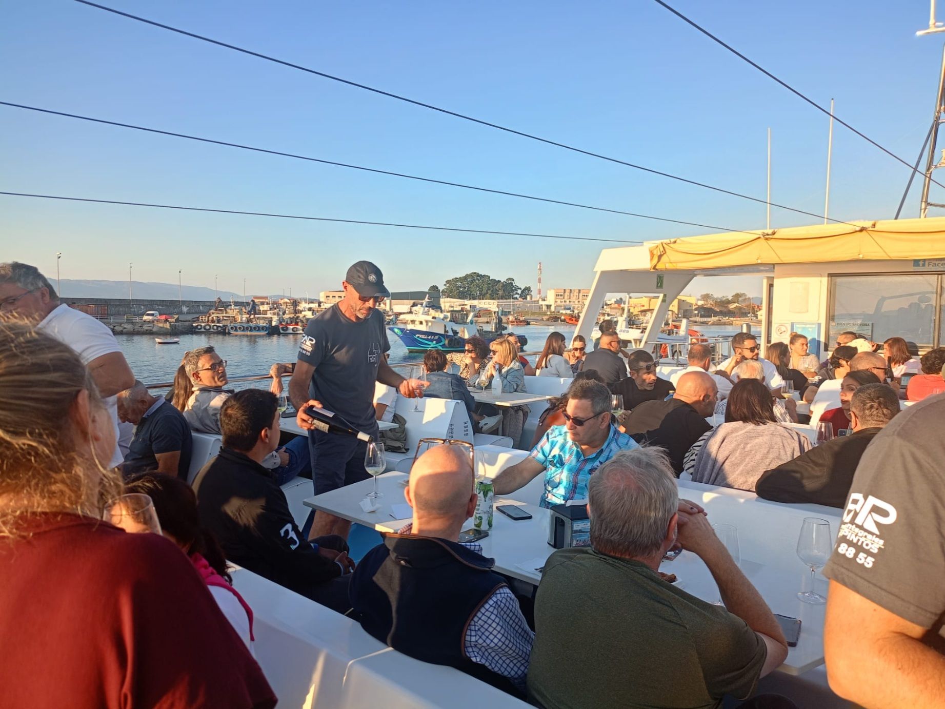 La ruta de «Viños singulares polo mar» a bordo del catamarán «Gran Cormorán Jet», esta tarde-noche.