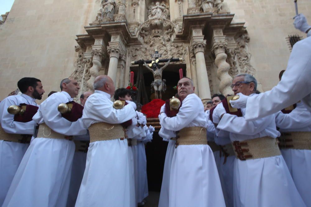 Tradicional encuentro del Cristo del Mar con su madre, la Virgen de los Dolores