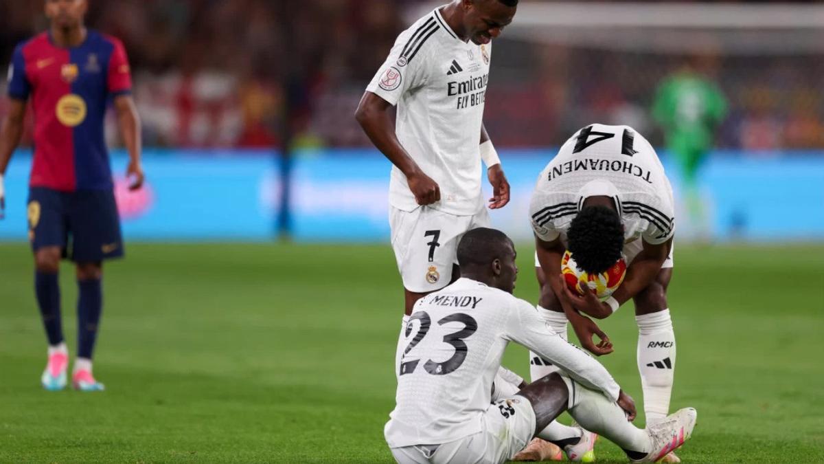 FC Barcelona - Real Madrid: La lesión de Mendy