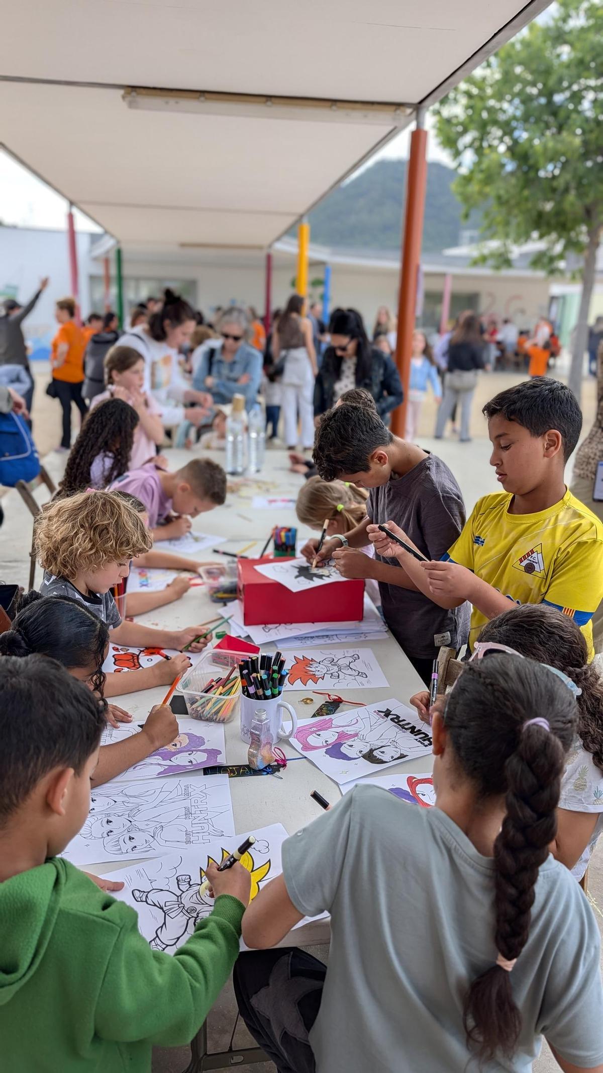 L’escola Joncadella de Sant Joan celebra la seva festa L’escola Joncadella de Sant Joan celebra la seva festa