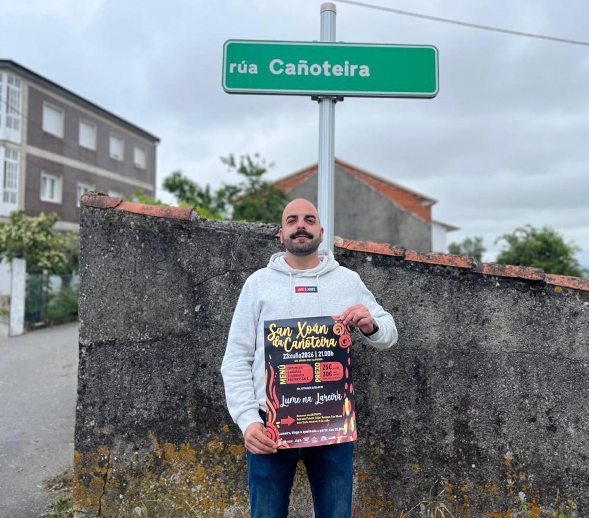 José Manuel Loureiro, un dos propulsores, co cartel deste ano. | CEDIDA