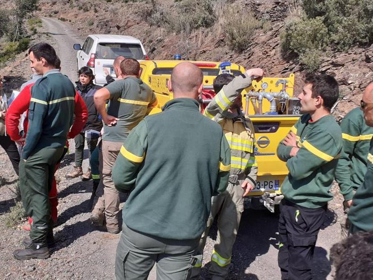 Grups de prevenció d'incendis forestals d'ambdós costats de la frontera intercanvien experiències al Parc Natural de Cap de Creus