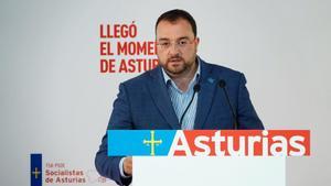 El presidente del Principado y líder de los socialistas asturianos, Adrián Barbón.