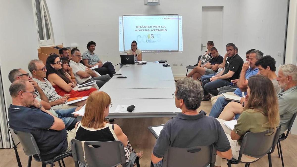 Un moment de la primera reunió, aquest dimecres a Valls de Torroella