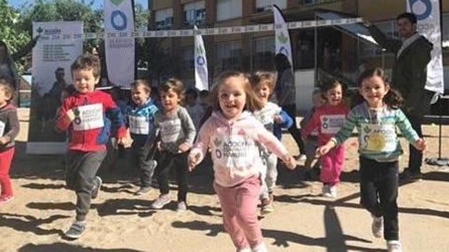 Xiquets i xiquetes, a la prova de l&#039;ONG Acción contra el Hambre.