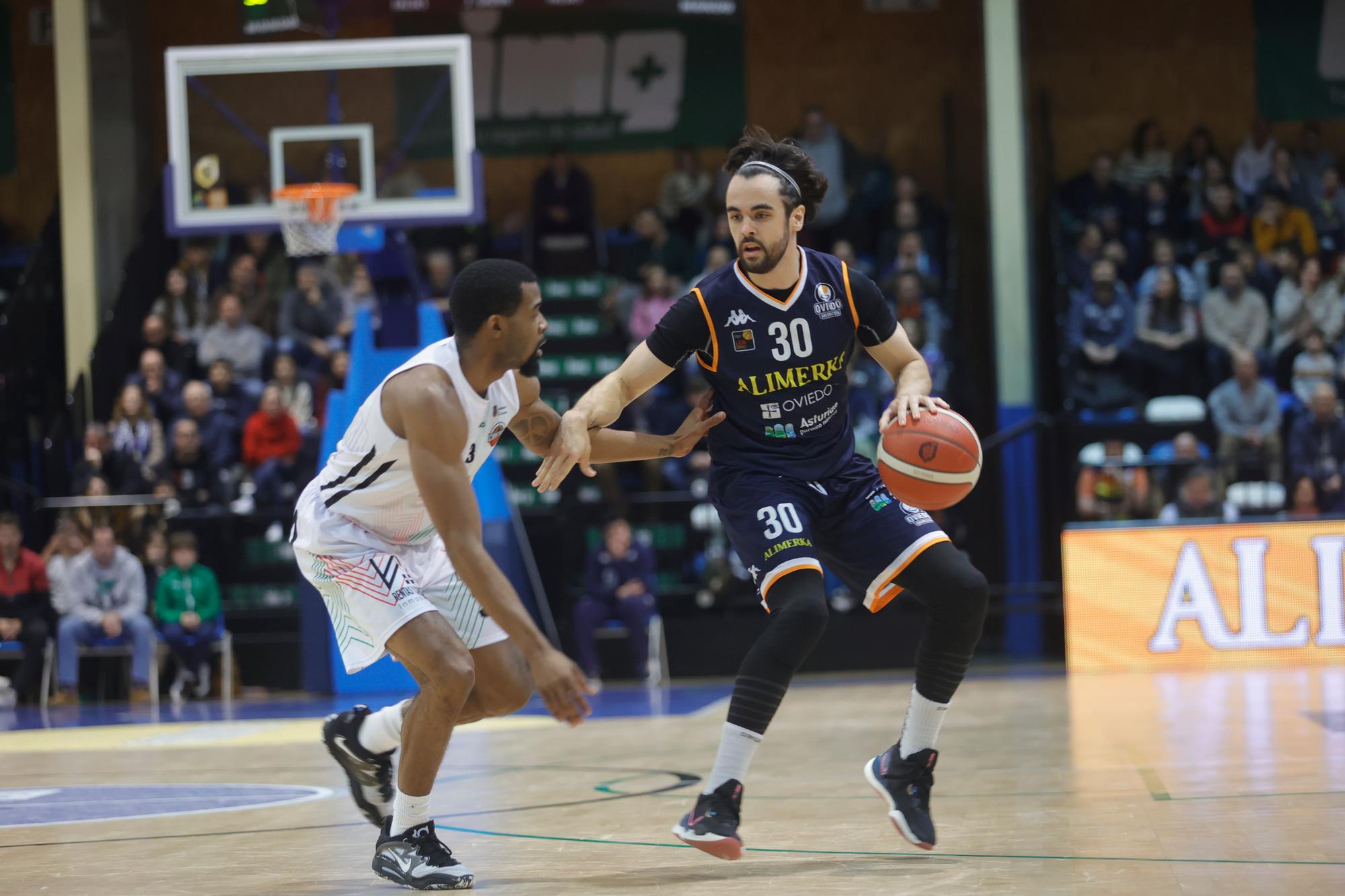 El Alimerka Oviedo cae ante el Alega Cantabria (62-69)