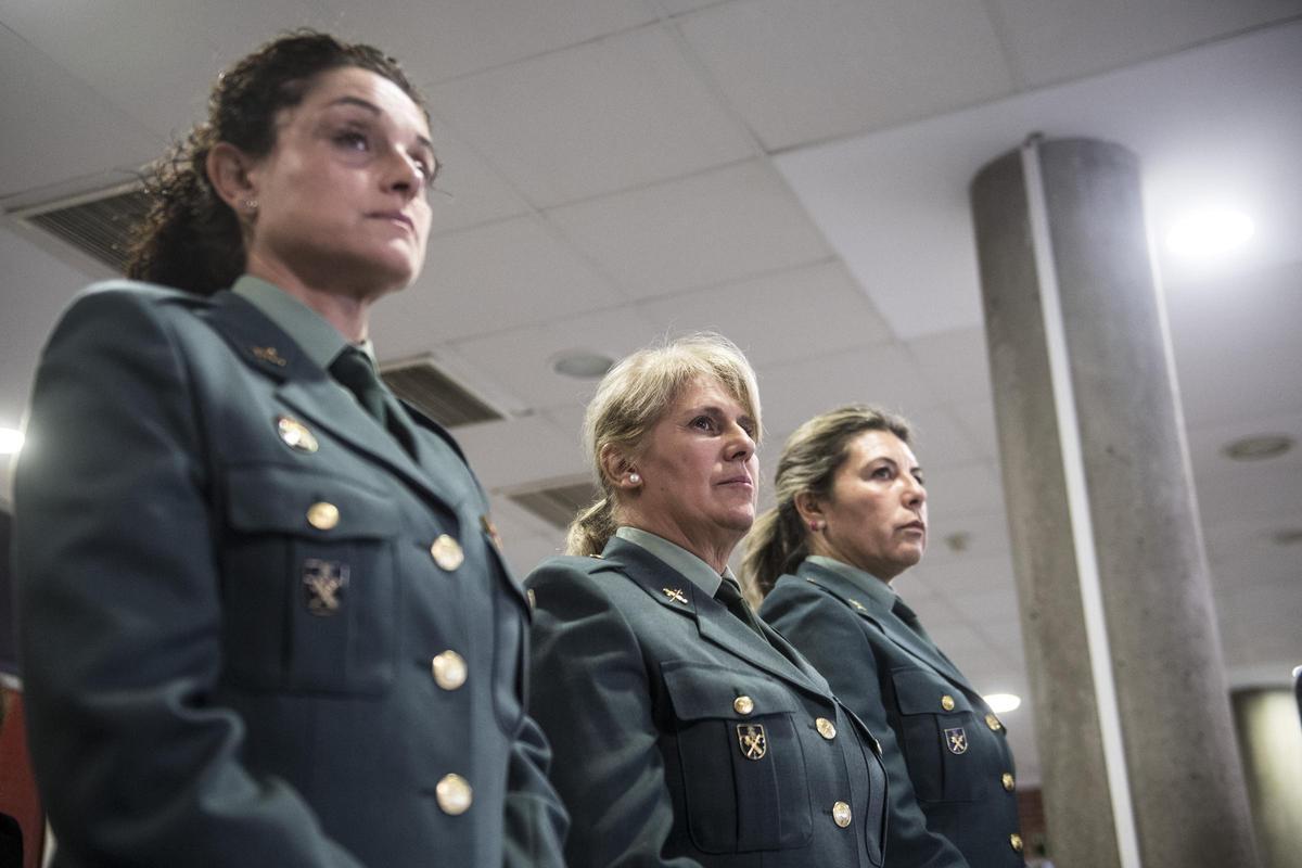 GALERÍA | Así fue la entrega de premios del concurso nacional 'La mujer Guardia Civil' en la Comandancia de Cáceres