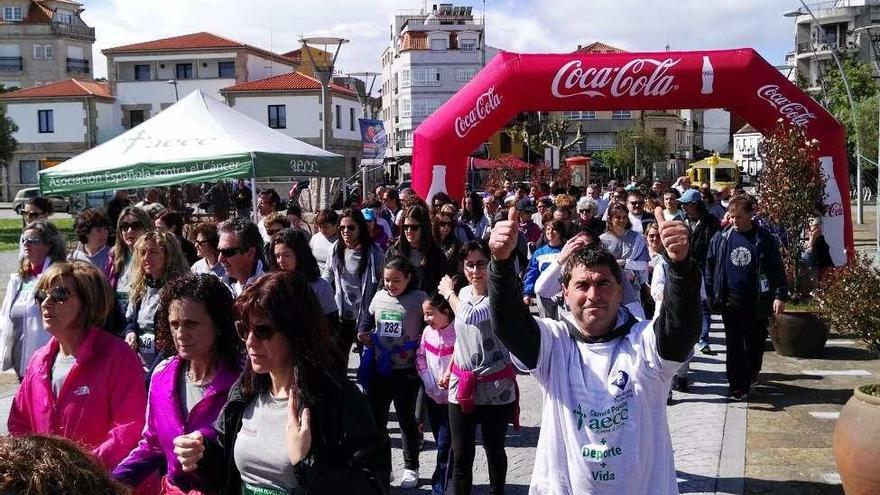 La carrera contra el cáncer congregó a una multitud. // Muñiz