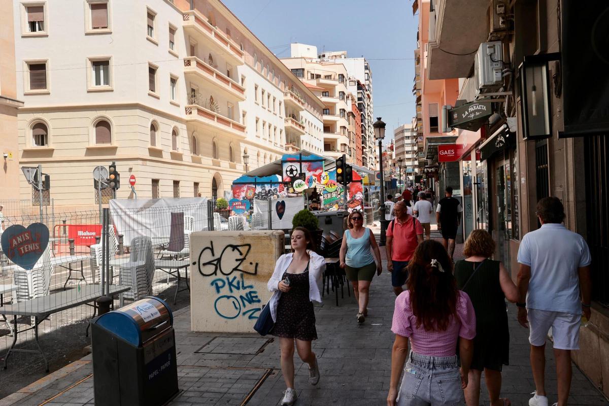 Ratoneras de tráfico en Alicante por las barracas y racós de las Hogueras