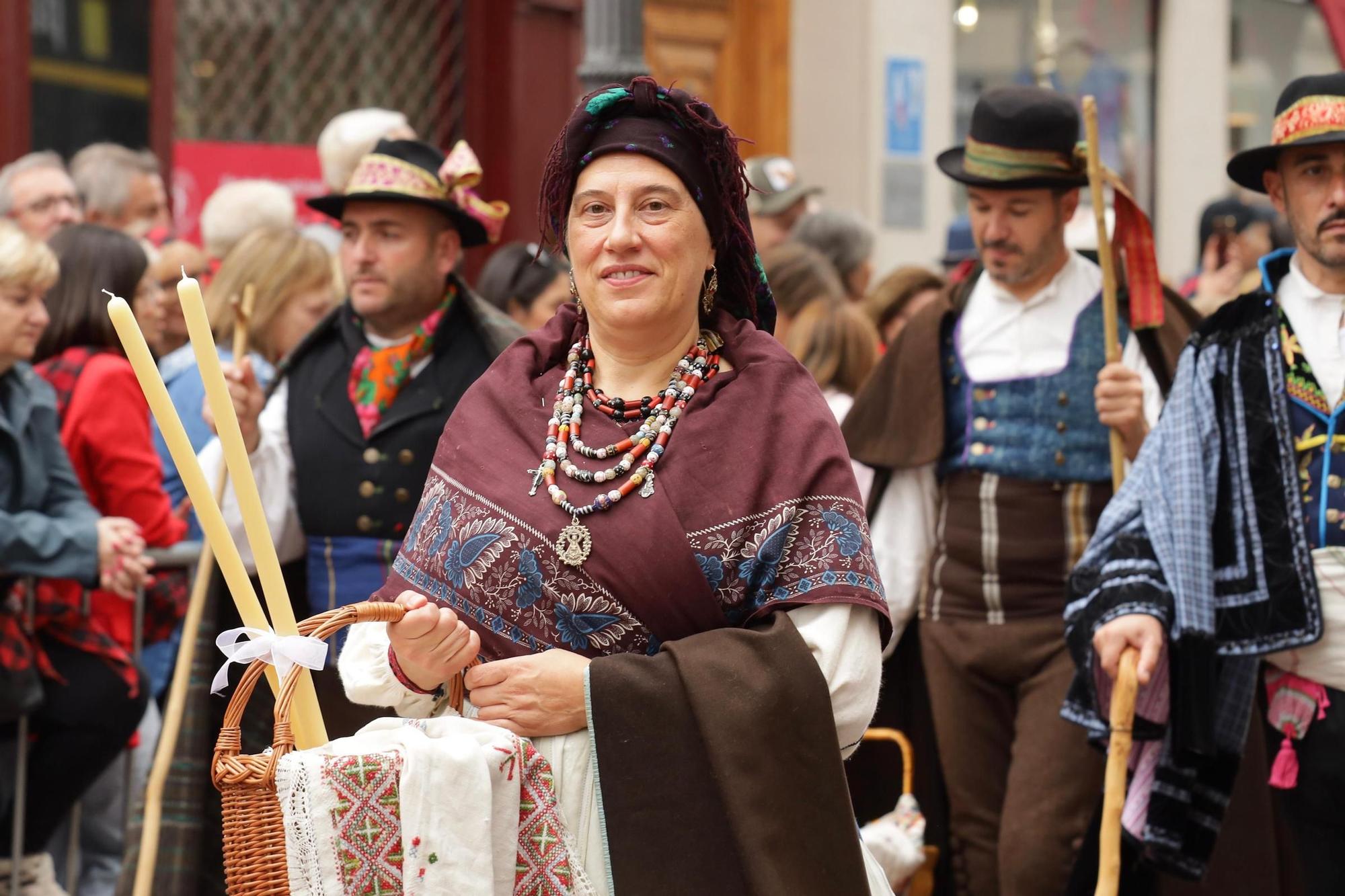 La Ofrenda de Frutos brilla un año más por el centro de Zaragoza