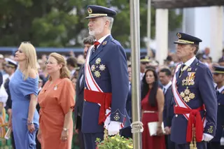 Felipe VI preside la entrega de despachos a alumnos en la Academia del Aire