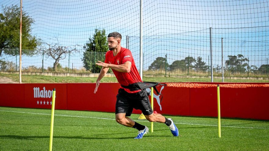 Justin Smith, ayer, en Mareo. | RSG