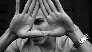 Triangle virtuós, amb centre en les persones