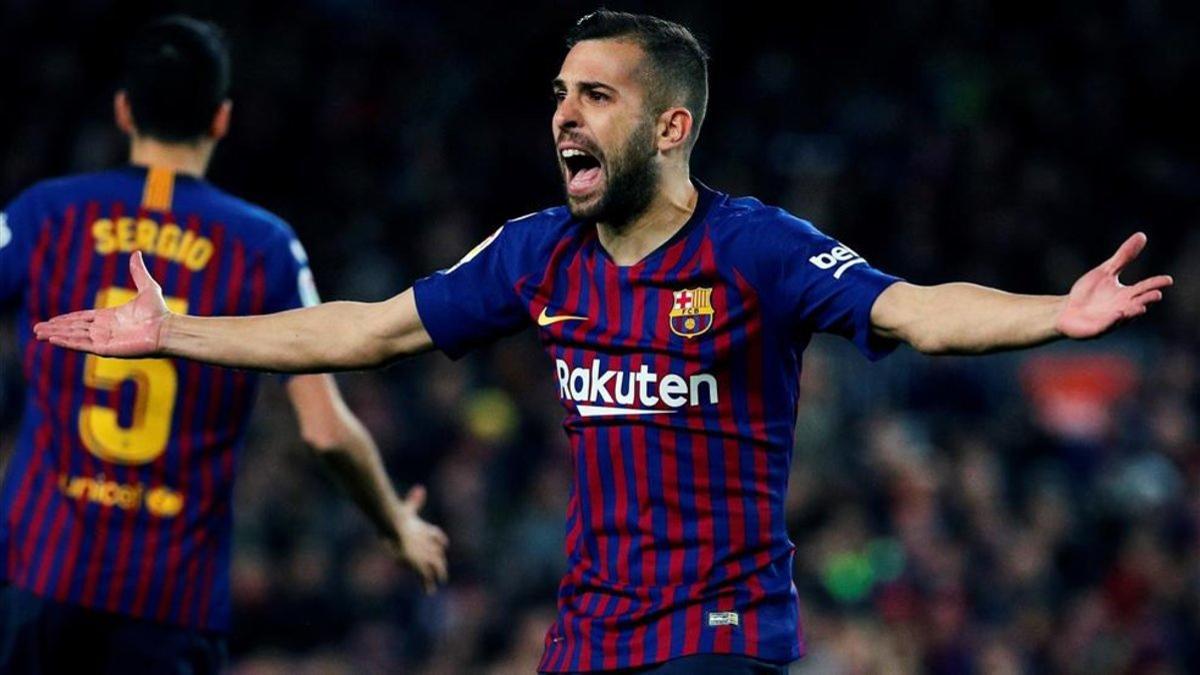 El gran momento de forma de Jordi Alba no puede tapar las carencias en la planificación