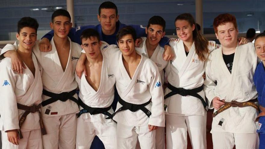 Part dels judokes de casa nostra que participaran al campionat