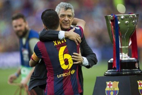 Homenaje a Xavi en el Camp Nou