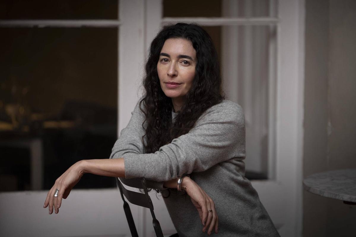 Barcelona 05/03/2026 La escritora Fernanda Trias , que presenta el libro de relatos 'Miembro fantasma' Fotografía de Ferran Nadeu