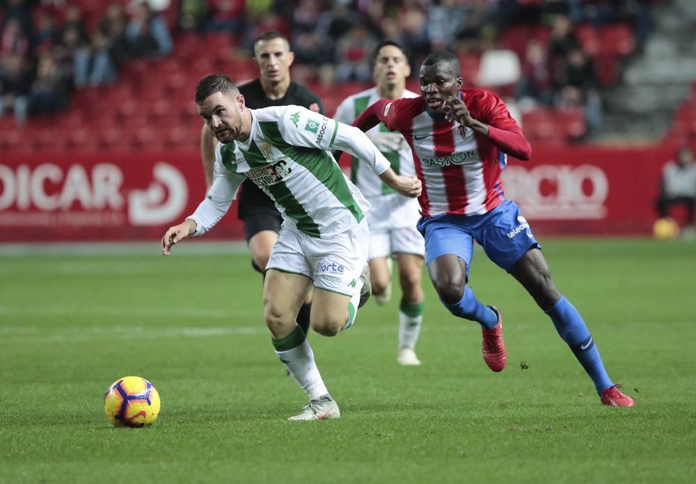 Córdoba CF saca un punto del Molinón