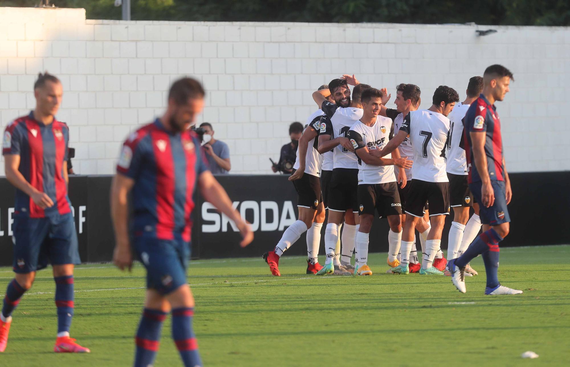 El Derbi Valencia - Levante, en imágenes