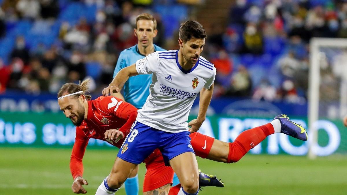 Adrián González, durante un partido de Copa