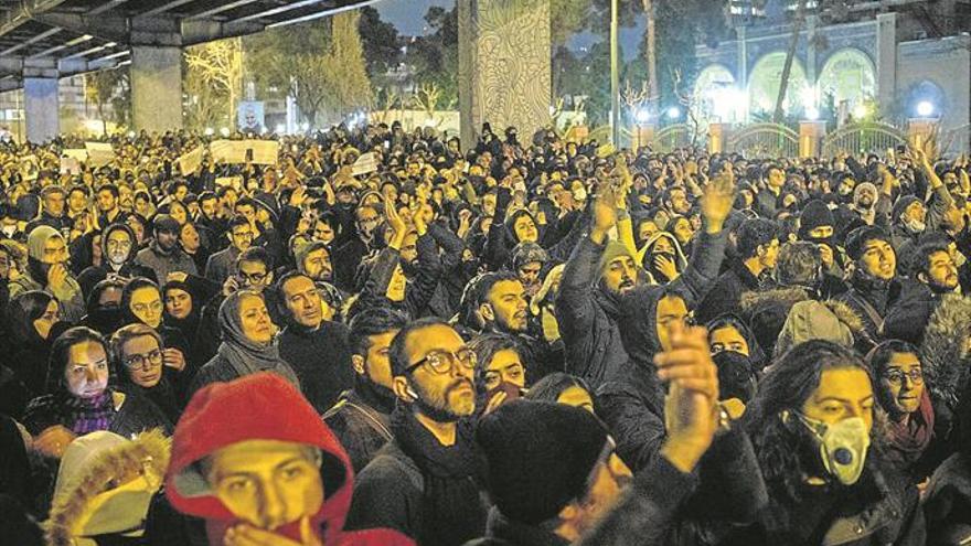 Donald Trump espolea las protestas de los iranís contra su régimen